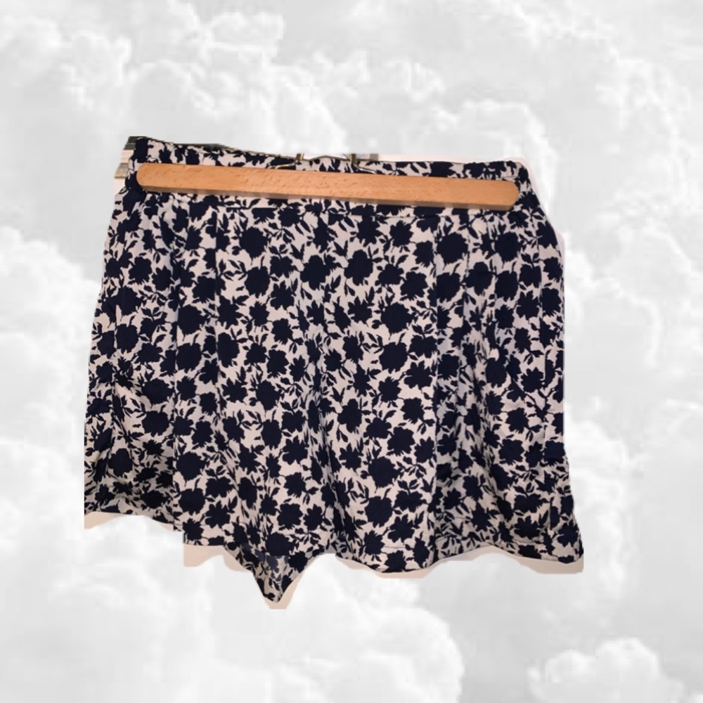 Floral Printed Flowy Shorts